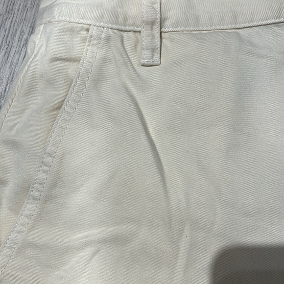 Aritzia Sunday Best Jaden 5" Short in birch - size 4 - Picture 11 of 11